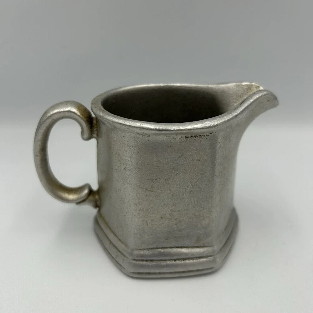 Wilton Columbia Vintage Pewter Creamer And‎ Sugar Bowl